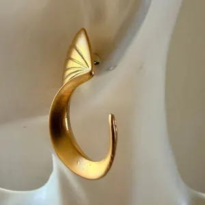 Victoria E. Gold Tone Fan Swirl Statement Earrings thumbnail 4
