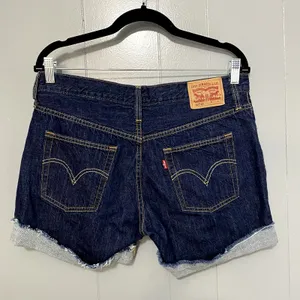 Levi's Blue Dark Wash Denim 501 Cuffed Button Fly Summer Beach Shorts 28 thumbnail 2