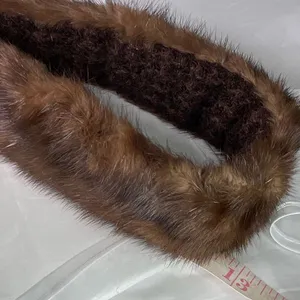 Vintage brown mink collar with hook closure Brown thumbnail 9