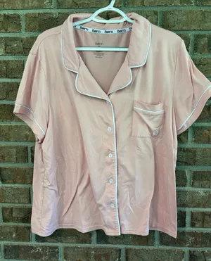 Short Sleeve Pink Pajama Top with Contrast Piping and Matching Pants thumbnail 1