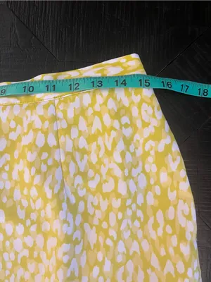 WHO WHAT WEAR Women’s Leopard Animal Print A-Line Midi Skirt Yellow/White M thumbnail 5