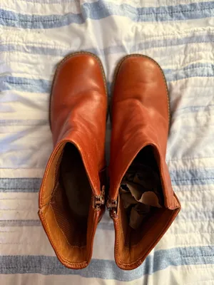 Timberland Block Heeled Leather Booties 9.5 thumbnail 3