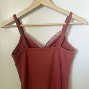 BKE Tank Top Womens Small Rust Lace Camisole Tank Top 90’s Layer Summer Y2K thumbnail 2