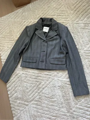 NWOT Abercrombie & Fitch Gray Pinstripe Cropped Blazer thumbnail 2
