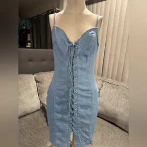 🌸AMTIOUS piper denim midi dress ✨ Blue thumbnail 7