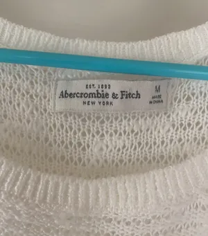 Abercrombie White Flowy Sweater thumbnail 4