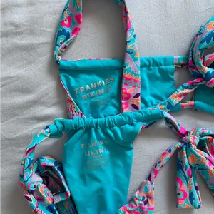 Frankies bikinis willow top and cheeky tie bottom set thumbnail 3