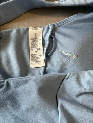 Old Navy Active Powersoft Sports Bra and High-Rise Leggings Set thumbnail 11