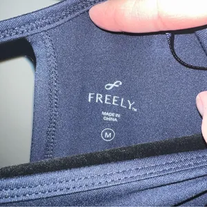 Freely Long‎ Sleeve Workout Top Navy Blue M Open Back Thumb Holes thumbnail 7