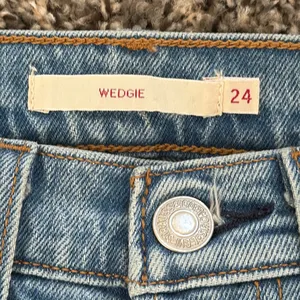 Levi’s Wedgie Jeans thumbnail 3