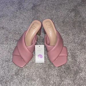 A new day pink padded block heels size 6 new thumbnail 9