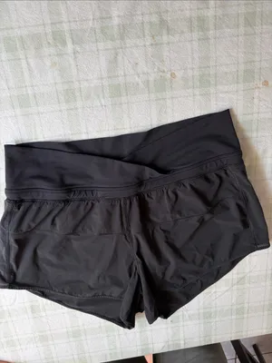Lululemon Black Women's Athletic Shorts - Stretch Performance thumbnail 3
