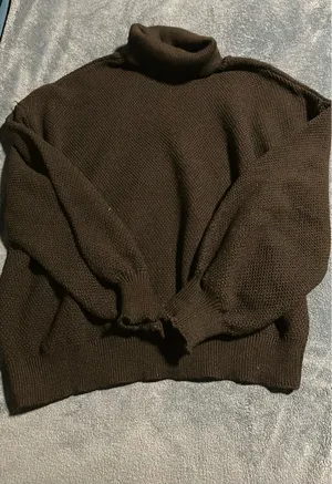 Amazon Turtleneck Sweater thumbnail 3