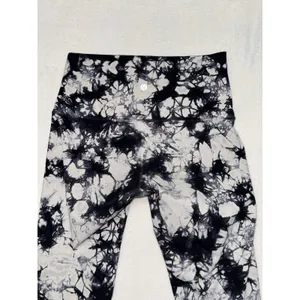 Lululemon Women's Leggings Shibori Tie Dye Size 8 thumbnail 5
