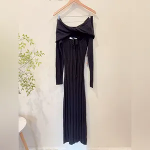 ASTR Yalitza Black Off Shoulder Cutout Maxi Sweater Dress Small NWT thumbnail 2