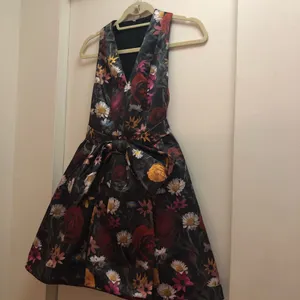 Alice + Olivia Floral Dress ( SOLD) thumbnail 8