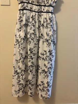 Indulge Dress Floral Women’s white and black textured fabric thumbnail 7