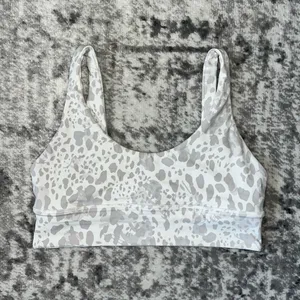 Align Reversible Bra *Light Support, A/B Cup thumbnail 4
