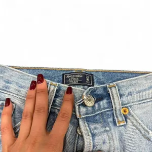 Abercrombie Shorts High-Rise thumbnail 2
