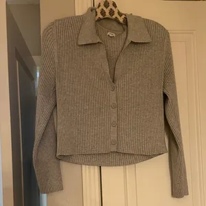 Aerie Gray Ribbed Button-Up Sweater thumbnail 4