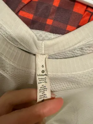 Lululemon Top thumbnail 3