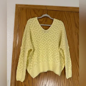 HyFve V-Neck Patterned Long Sleeve Yellow Knit Women's Sweater - Size L thumbnail 3