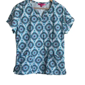 Beyond Scrubs Women Scrub Top L Blue Medallian Medical Uniform‎ Nurse Workwear thumbnail 1