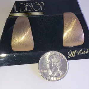 Gold Tone Textured Vintage Boho Earrings thumbnail 3