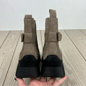 GUESS Women's Hensly Lug Sole Side Gore Chelsea Booties 6.5M Light Brown $99 thumbnail 5