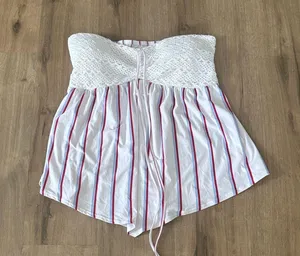 White Strapless top with red and blue stripes Size undefined thumbnail 1