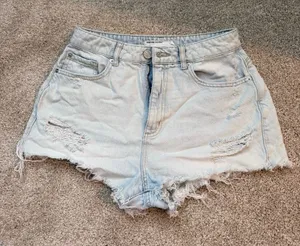 Garage Denim Shorts festival thumbnail 1