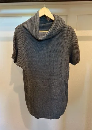 UGG Shelby Gray Waffle Knit Short Sleeve Cowl Neck Tunic Sweater thumbnail 1