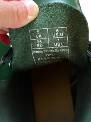Dr Martens Air Cushioned 1460 8 Hole Green Leather Combat Ankle Boots Womens 7 thumbnail 8