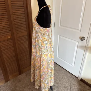 En Saison Kasey Yellow Floral Halter Maxi Dress Large Boho Beach Cowgirl thumbnail 2
