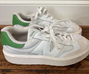 New Balance Sneakers thumbnail 1