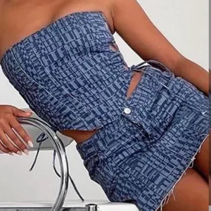 White Fox Denim Mini Skirt Womens M Blue Raw Hem Streetwear Y2K Baddie Boho Edgy thumbnail 1
