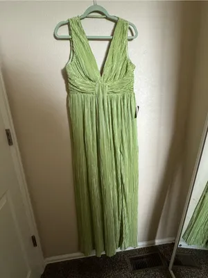 Lulus Melitta Lime Green Plisse Sash Maxi Dress Sz L NEW Formal Gown thumbnail 2