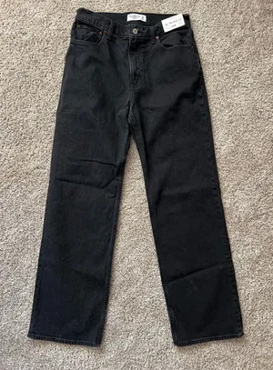 Abercrombie & Fitch ‘90’s Relaxed High Rise Jeans thumbnail 1