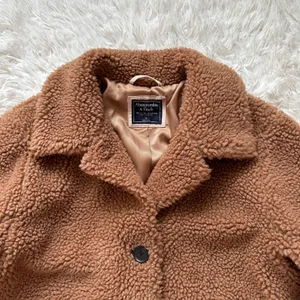 Abercrombie And Fitch Brown Sherpa Button Up Coat Size L thumbnail 4