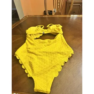🧷 CUPSHE WOMEN'S ONE PIECE SWIMSUIT CUTOUT SCALLOP TRIM, XL, Yellow🆕 thumbnail 5
