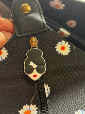NWT Alice + Olivia Canvas Black Floral Daisy Weekender Duffel Bag thumbnail 7