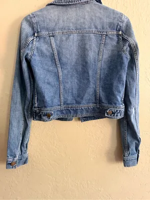 American Eagle Outfitters Light Blue Denim Jacket thumbnail 3