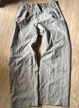 Uniqlo Trousers thumbnail 1
