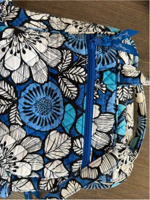 Women's Vera Bradley Quilted Floral Backpack One Size Blue White thumbnail 8