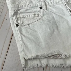 WE THE FREE White Button-Fly Denim Frayed Hem Shorts with Exposed Pockets 28 thumbnail 7