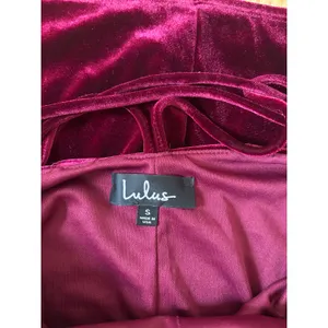 Burgundy Velvet Strappy Midi Dress thumbnail 10