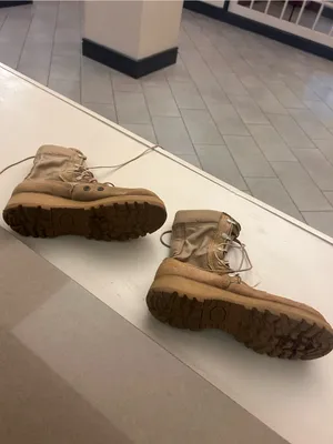 Combat Desert Tan Lace-Up Combat Boots by Vibram 5 1/2 thumbnail 4