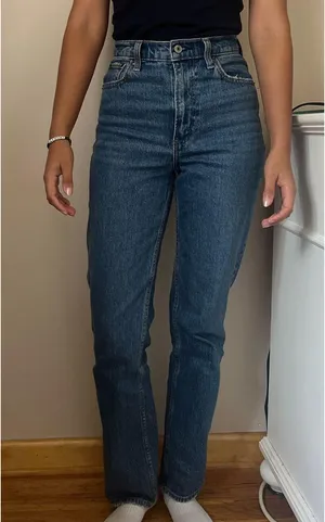 Abercrombie 90s High-Rise Straight thumbnail 1