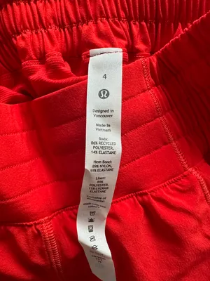 Lululemon Hotty Hot Short 2.5” thumbnail 4