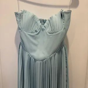 HOUSE OF CB 'Marcella' Ocean Blue Pleated Maxi Dress thumbnail 6
